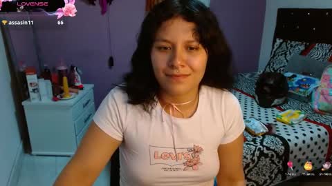 Snapshot of sonialatin69 chatting on 01/31/25, 10:42 sonialatin69 online show from 01/31/25, 10:42