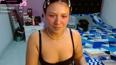 Snapshot of sonialatin69 chatting on 02/03/25, 07:52 sonialatin69 online show from 02/03/25, 07:52