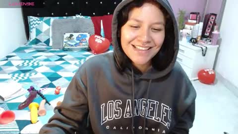Snapshot of sonialatin69 chatting on 02/22/25, 12:40 sonialatin69 online show from 02/22/25, 12:40