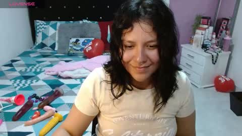 Snapshot of sonialatin69 chatting on 02/22/25, 03:58 sonialatin69 online show from 02/22/25, 03:58