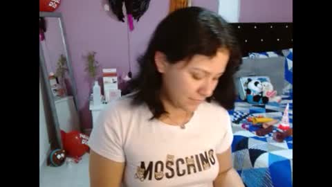 Snapshot of sonialatin69 chatting on 02/28/25, 04:31 sonialatin69 online show from 02/28/25, 04:31