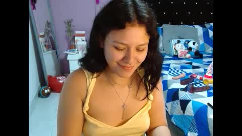 Snapshot of sonialatin69 chatting on 03/06/25, 09:09 sonialatin69 online show from 03/06/25, 09:09