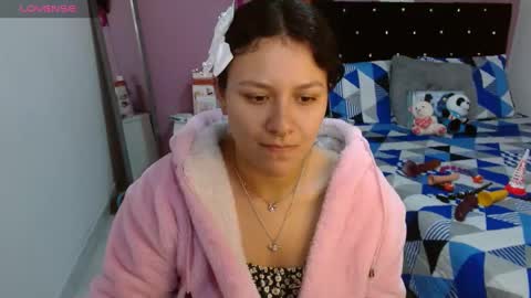 Snapshot of sonialatin69 chatting on 03/07/25, 02:23 sonialatin69 online show from 03/07/25, 02:23