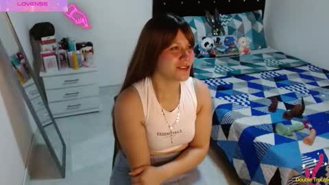 Snapshot of sonialatin69 chatting on 09/10/25, 12:38 sonialatin69 online show from 09/10/25, 12:38