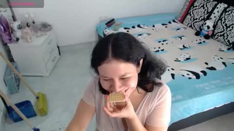 Snapshot of sonialatin69 chatting on 02/26/26, 01:10 sonialatin69 online show from 02/26/26, 01:10