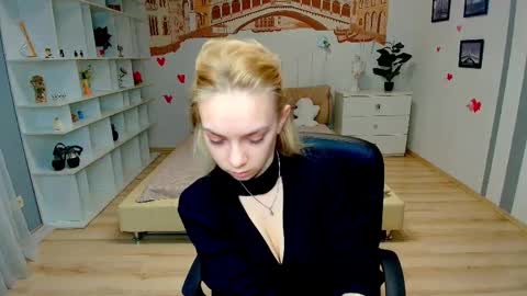 Snapshot of sonnysofia chatting on 04/07/26, 05:30 Sonya online show from 04/07/26, 05:30