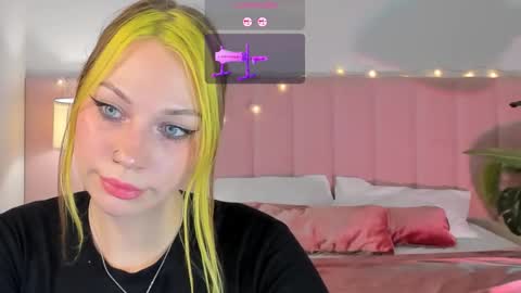 Snapshot of sono_sharingan chatting on 09/15/25, 07:14 Your ghost wife online show from 09/15/25, 07:14