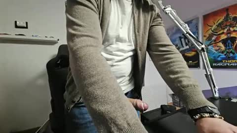 Snapshot of sonofw chatting on 01/09/25, 07:29 sonofw online show from 01/09/25, 07:29