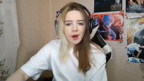 Mila online show from 03/29/26, 05:24