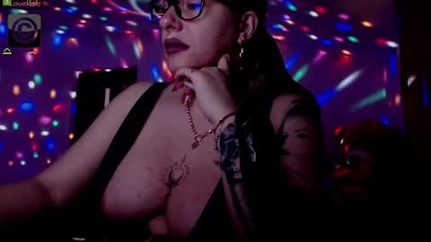 Sonia online show from 02/18/25, 07:43