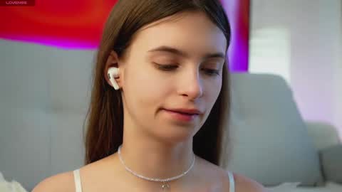 Eva 3 online show from 02/25/25, 07:42