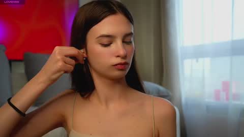 Eva 3 online show from 03/04/25, 09:18