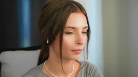 Eva 3 online show from 09/11/25, 08:36