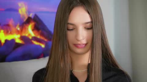 Eva 3 online show from 11/21/25, 08:57