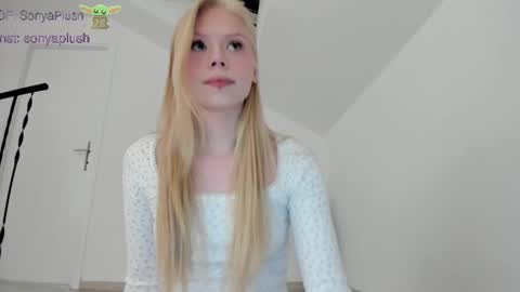 Sonya  Instagram   Twitter sonyaplushgirl  OnlyFans sonyaplush online show from 02/20/25, 06:46