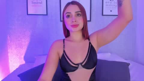 Snapshot of soph1a_ chatting on 03/03/25, 03:41 Sophia online show from 03/03/25, 03:41
