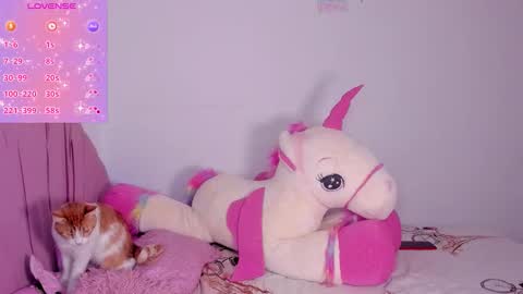 Snapshot of sophi_lu1 chatting on 03/19/26, 04:44 sophi lovely online show from 03/19/26, 04:44