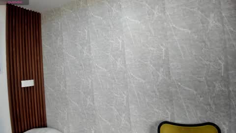 Sophi Thaylorr online show from 12/15/25, 12:42