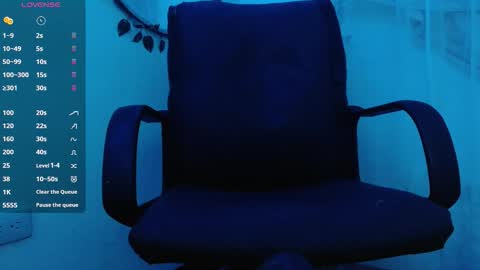 Snapshot of sophi_vi chatting on 10/12/25, 06:07 Sophie online show from 10/12/25, 06:07