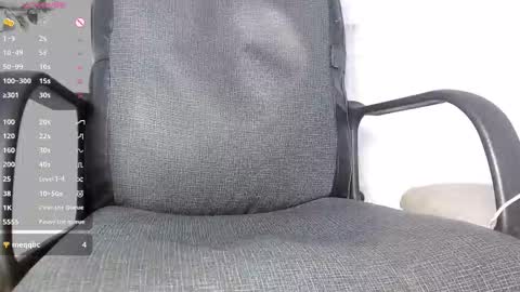 Snapshot of sophi_vi chatting on 10/17/25, 06:54 Sophie online show from 10/17/25, 06:54