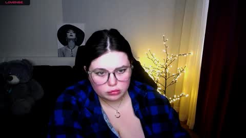 sophia__olsen online show from 02/19/25, 12:44