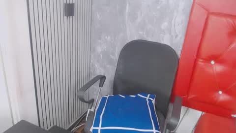 sophia__sweet1 online show from 03/19/26, 02:59