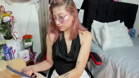 Snapshot of sophia_arevalo_ chatting on 05/25/26, 01:22 Sophia online show from 05/25/26, 01:22