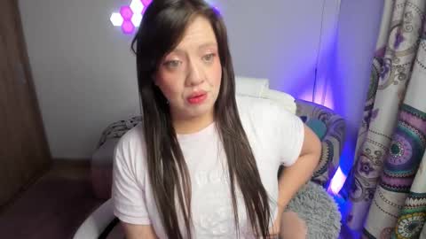 sophia_grants online show from 02/17/26, 05:37