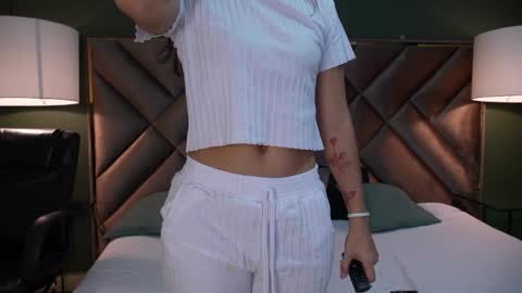 Snapshot of sophia_loreenn chatting on 04/05/26, 08:39 Sofia online show from 04/05/26, 08:39