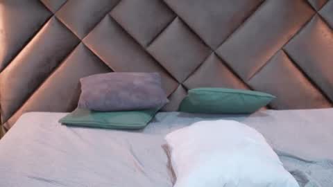 Snapshot of sophia_loreenn chatting on 05/15/26, 12:56 Sofia online show from 05/15/26, 12:56