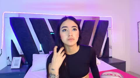 Snapshot of sophia_love__ chatting on 02/16/26, 02:13 Sophia Love online show from 02/16/26, 02:13