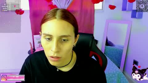 Snapshot of sophia_milano chatting on 02/21/25, 12:06 sophia_milano online show from 02/21/25, 12:06