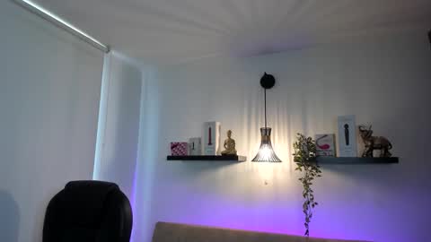 sophia_miller4 online show from 03/17/26, 08:23