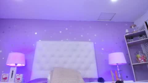 Sophia  online show from 02/12/25, 11:20