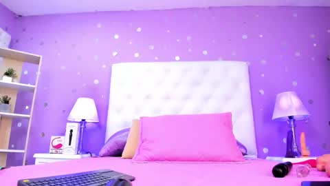 Sophia  online show from 10/04/25, 07:01