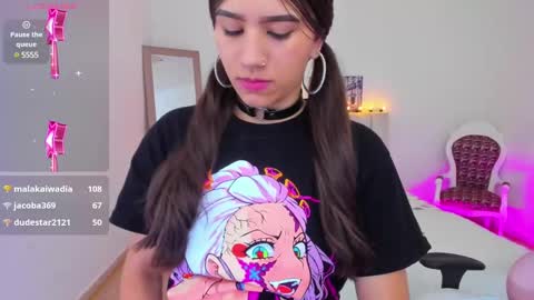 Snapshot of sophia_rincon chatting on 12/05/24, 10:45 Sophia Rincon online show from 12/05/24, 10:45
