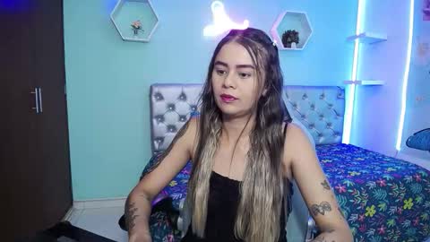 Snapshot of sophia_s19 chatting on 10/27/25, 09:41 Sophia online show from 10/27/25, 09:41