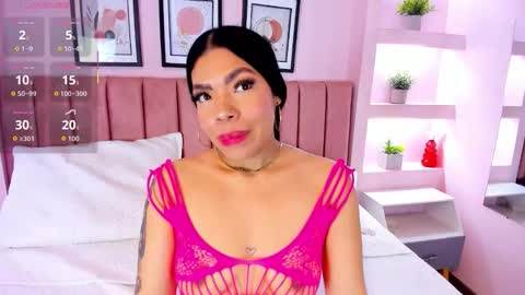 Snapshot of sophia_salem chatting on 02/09/26, 12:09 Sophi online show from 02/09/26, 12:09