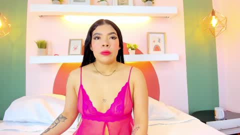 Sophi online show from 04/10/26, 12:10