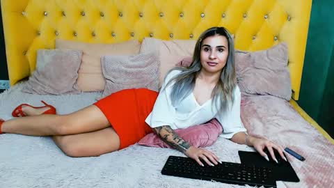 sophia smith4146 online show from 12/05/24, 04:53