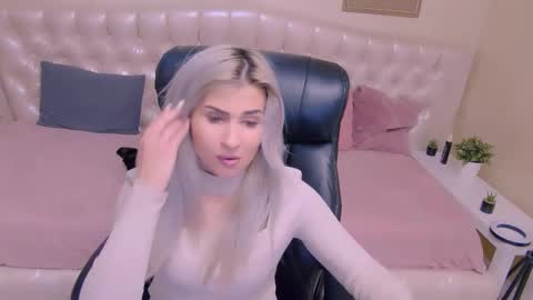 sophia smith4146 online show from 01/14/26, 12:22