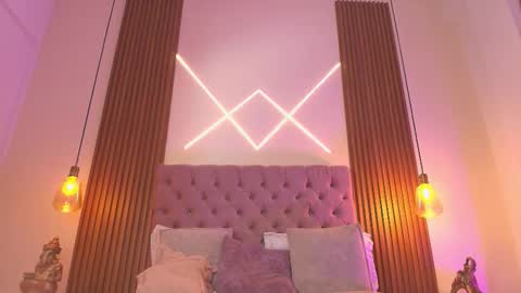 sophia_turneer online show from 11/30/25, 08:02