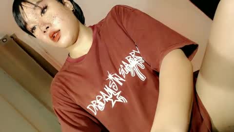 sophia_walker18 online show from 06/02/26, 08:27