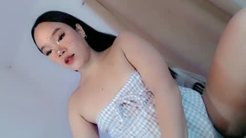 Snapshot of sophia_walker18 chatting on 07/06/26, 04:09 sophia_walker18 online show from 07/06/26, 04:09