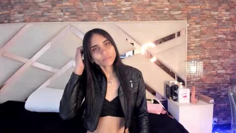 Sophia Paris online show from 09/12/25, 04:56