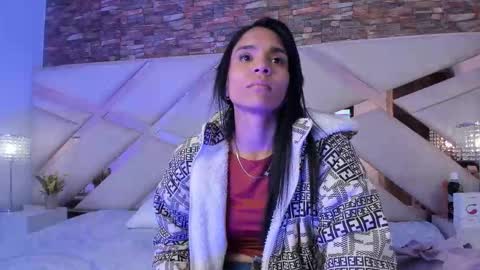 Sophia Paris online show from 10/10/25, 02:54