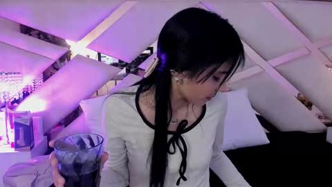 Sophia Paris online show from 10/23/25, 04:01