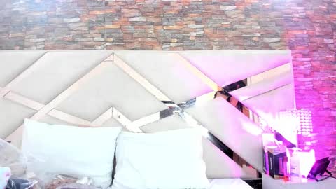 Sophia Paris online show from 11/01/25, 09:17