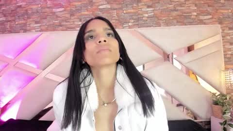 Sophia Paris online show from 12/01/25, 02:05