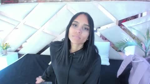 Sophia Paris online show from 02/04/26, 02:28